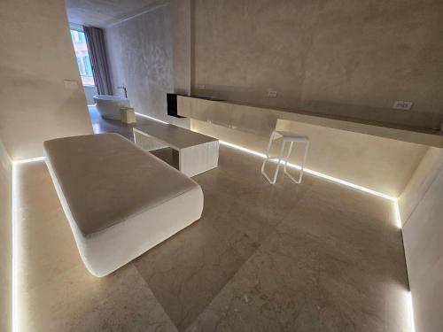 DUNE at Spanish Steps Luxury Apartment-Suite photo 23