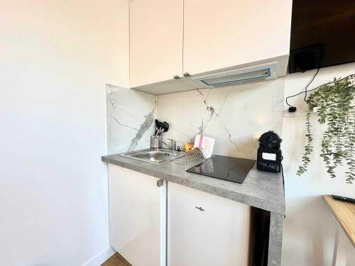 New 463 Suite Macnee - Cosy Apartment Paris Center