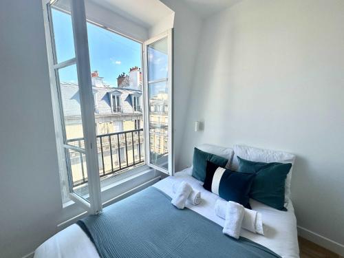 New 464 Suite Montand - Cosy Apartment Paris Center