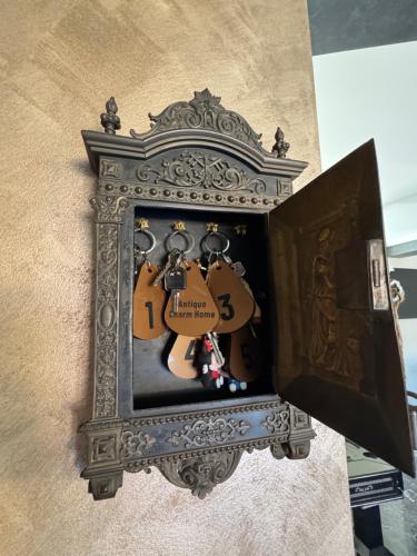 Gambar di galeri bagi Antique Charm Home di Rîşnov