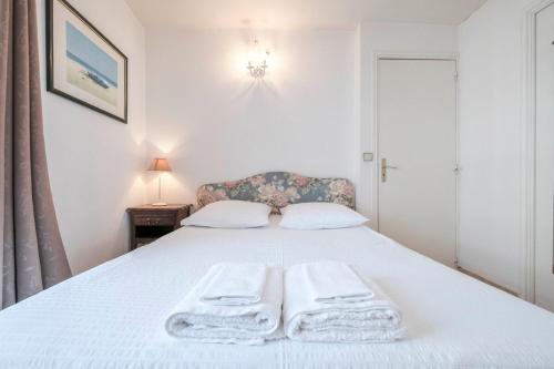 Very nice 2 bedrooms in duplex heart of Cannes !!