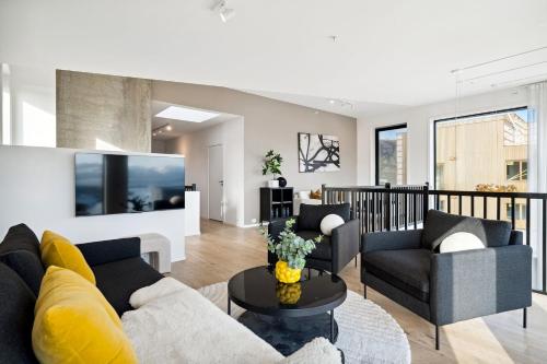 Μια τηλεόραση ή/και κέντρο ψυχαγωγίας στο TotalApartments Northern Lights Penthouse