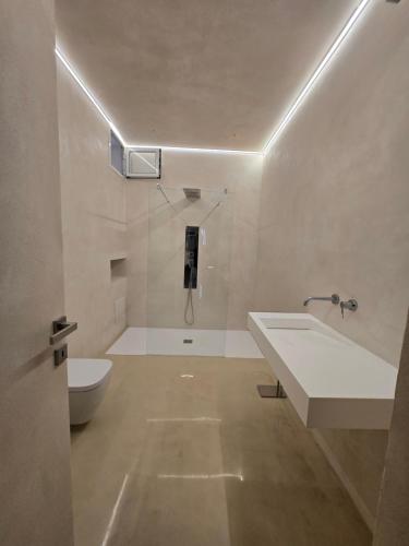 DUNE at Spanish Steps Luxury Apartment-Suite photo 83