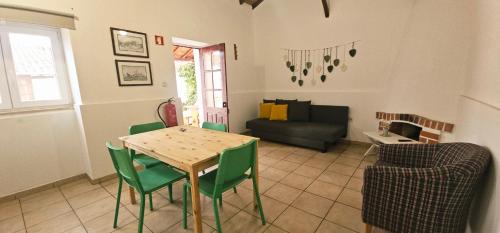 Cottage with Queen Bed & Pool - Casa 4
