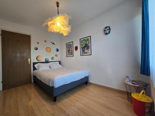 Peaceful family villa close to Geneva city center