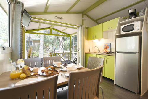 Gallery image of Camping Bella Vista in Calvi