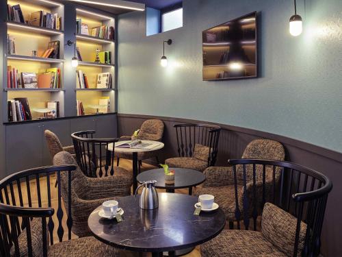 Χώρος καθιστικού στο Mercure Paris Saint-Ouen