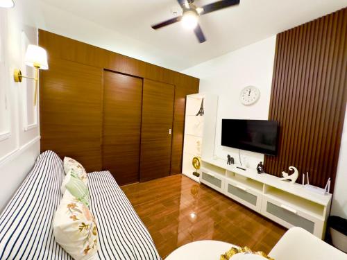 City Comfort Staycation 1BR Air Residences Makati