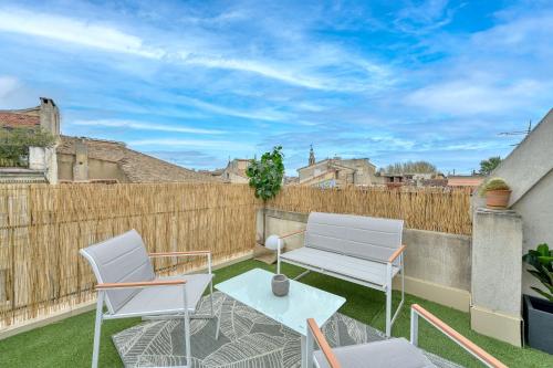 Mamma Mia! Terrasse vue Palais des Papes - WIFI - CLIM - Parking des Halles à 5 minutes