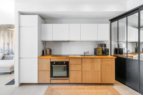 Brand new one bedroom in the heart of Cannes