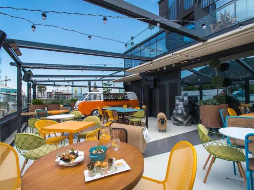 Posezení v ubytování ibis Styles Tbilisi Center