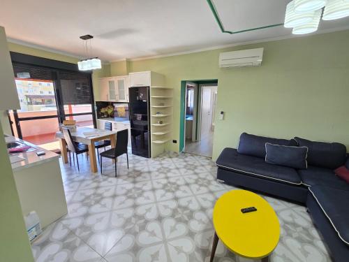 Tona Apartment 02