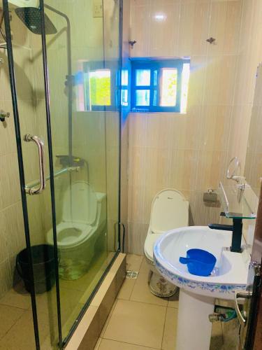 Un baño de Vienna International Hotel