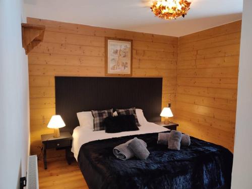 Postel nebo postele na pokoji v ubytování Appt 6pers avec piscine, spa, parking, animaux admis - FR-1-461-28