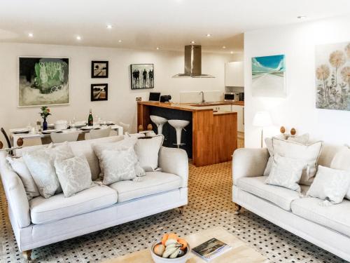 Dapur atau dapur kecil di The Old Pool House
