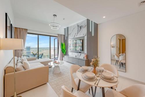 Highest floor - 5 mins walk to Dubai Mall and Burj Khalifa