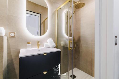 Les Lucioles 7- Luxury 2 - Bedroom Apartment