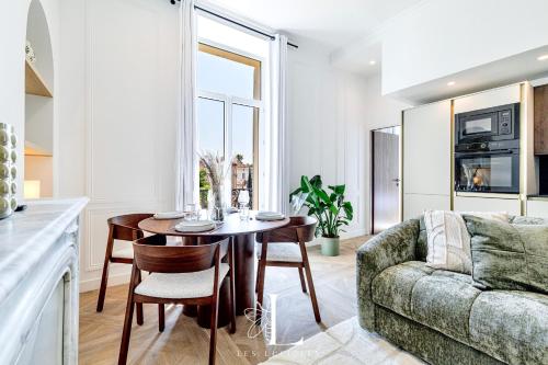 Les Lucioles 7- Luxury 2 - Bedroom Apartment
