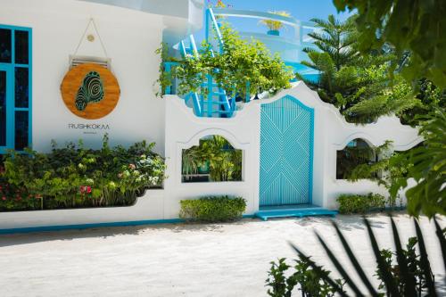 Κήπος έξω από το Rushkokaa Beach Villa