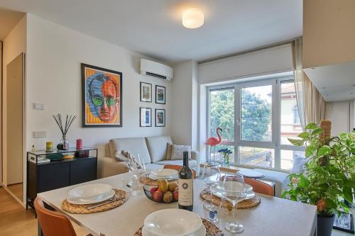 Porta Venezia Luxury in the city center, WiFi, AC