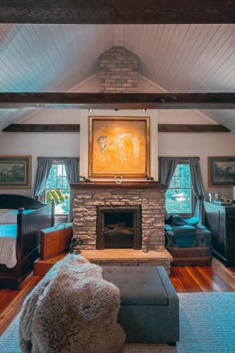 Χώρος καθιστικού στο South Broadway Manor B&B - Near Fallingwater, Ohiopyle State Park, Hiking & Biking trails GAP