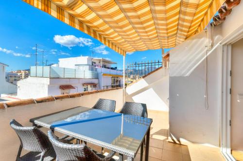 Penthouse-Suite 100m2 - 600m to beach