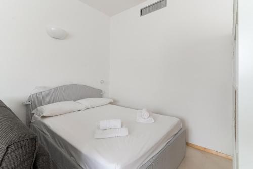 GuestHost - M1 Pagano Comfortable Apartment Milan