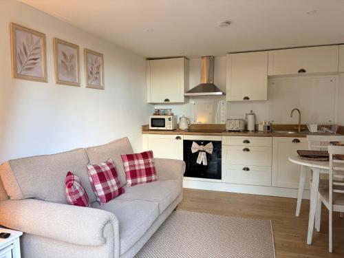 Kuchyň nebo kuchyňský kout v ubytování The Perk Inn, Cosy & Secluded Garden Lodge