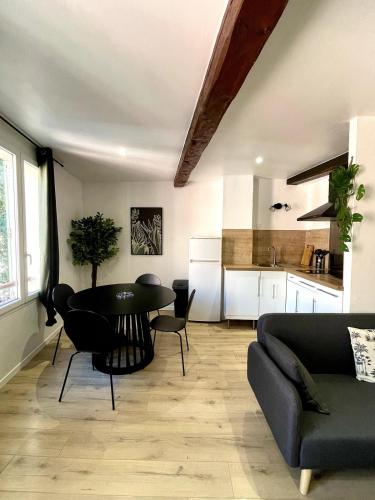 Zona de estar de Superbe T2 meublé - Style Jungle - Draguignan