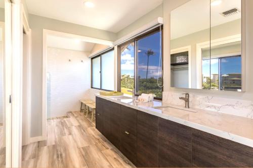 Koupelna v ubytování 2-Bedroom Villas at Kapalua Bay by KBM Resorts