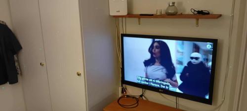 Storsandskärにあるテレビまたはエンターテインメントセンター