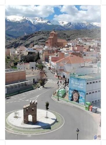 Nespecifikovaný výhled na hory nebo výhled na hory při pohledu z prázdninového domu