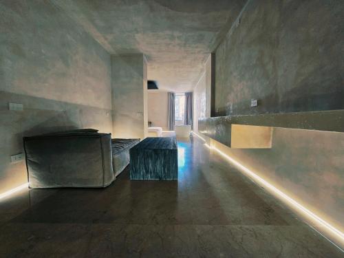 DUNE at Spanish Steps Luxury Apartment-Suite photo 17