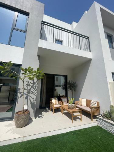 Bright & Stylish 4BR Villa