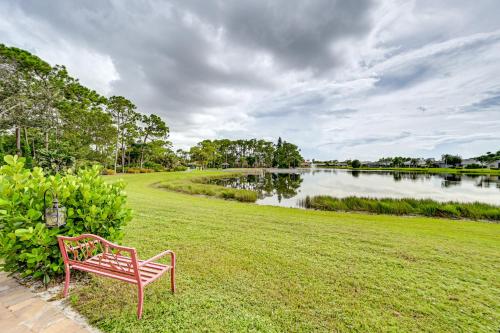 Φωτογραφία από το άλμπουμ του Extended Stay in Estero Townhome with Lake Views! σε Estero