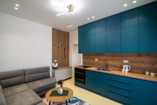 Central Tirana Apartments - Skanderbeg Square View