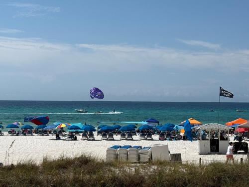 Gulf-front Shores of Panama 3rd Floor RENOVATED - Beach Service Included photo 30