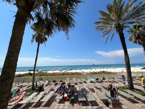 Gulf-front Shores of Panama 3rd Floor RENOVATED - Beach Service Included photo 31