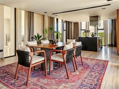 Posezení v ubytování BESPOKE, member of Small Luxury Hotels
