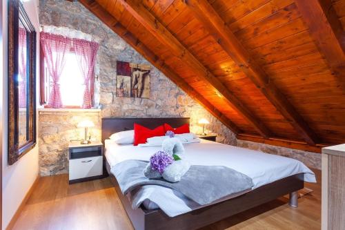 Family-friendly apartments with swimming pool Orebic, Peljesac - 20576