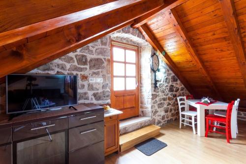 Family-friendly apartments with swimming pool Orebic, Peljesac - 20576