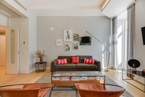 ' Exclusive Riverside Haven in Lisbon Top-Location '