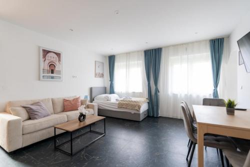 65m2 Apartment near Vienna - Up to 6 Guests - Self Check-in - Free Parking