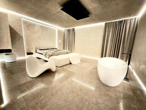 DUNE at Spanish Steps Luxury Apartment-Suite photo 45
