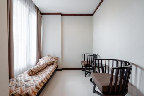 Ruang duduk di djabu Seminyak Hotel