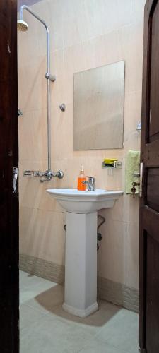 Ένα μπάνιο στο HM Homes, come stay with us!!