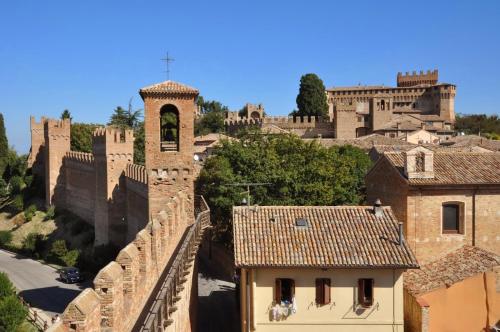 Gambar di galeri bagi B&B La Rosa Antica di Gradara