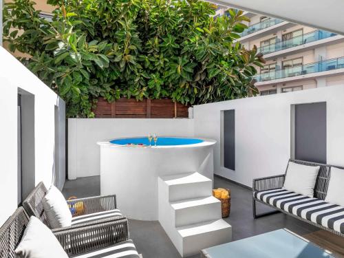 Posezení v ubytování Mercure Rhodes Alexia Hotel & Spa