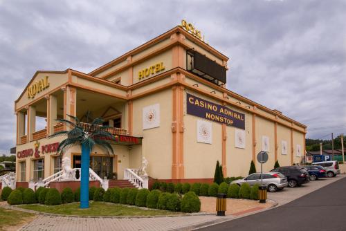Gallery image of Casino & Hotel Royal in Česká Kubice