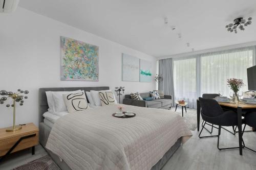 Sea&Lake Mielno Unique Studio for a Family Holiday by the Sea Balcony & Parking by Noclegi Renters